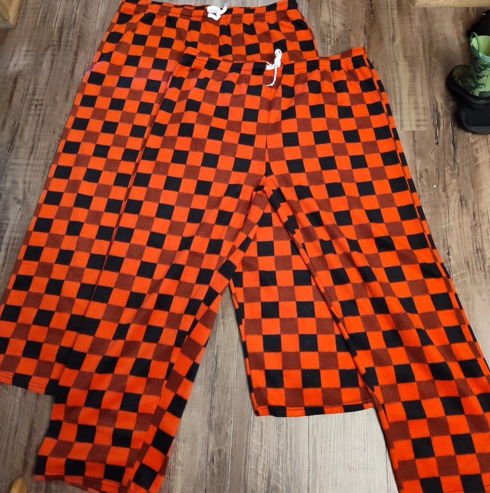 2 Pair  Size 2X Large of Real Essentials Checkered Pajama Pants Never Worn